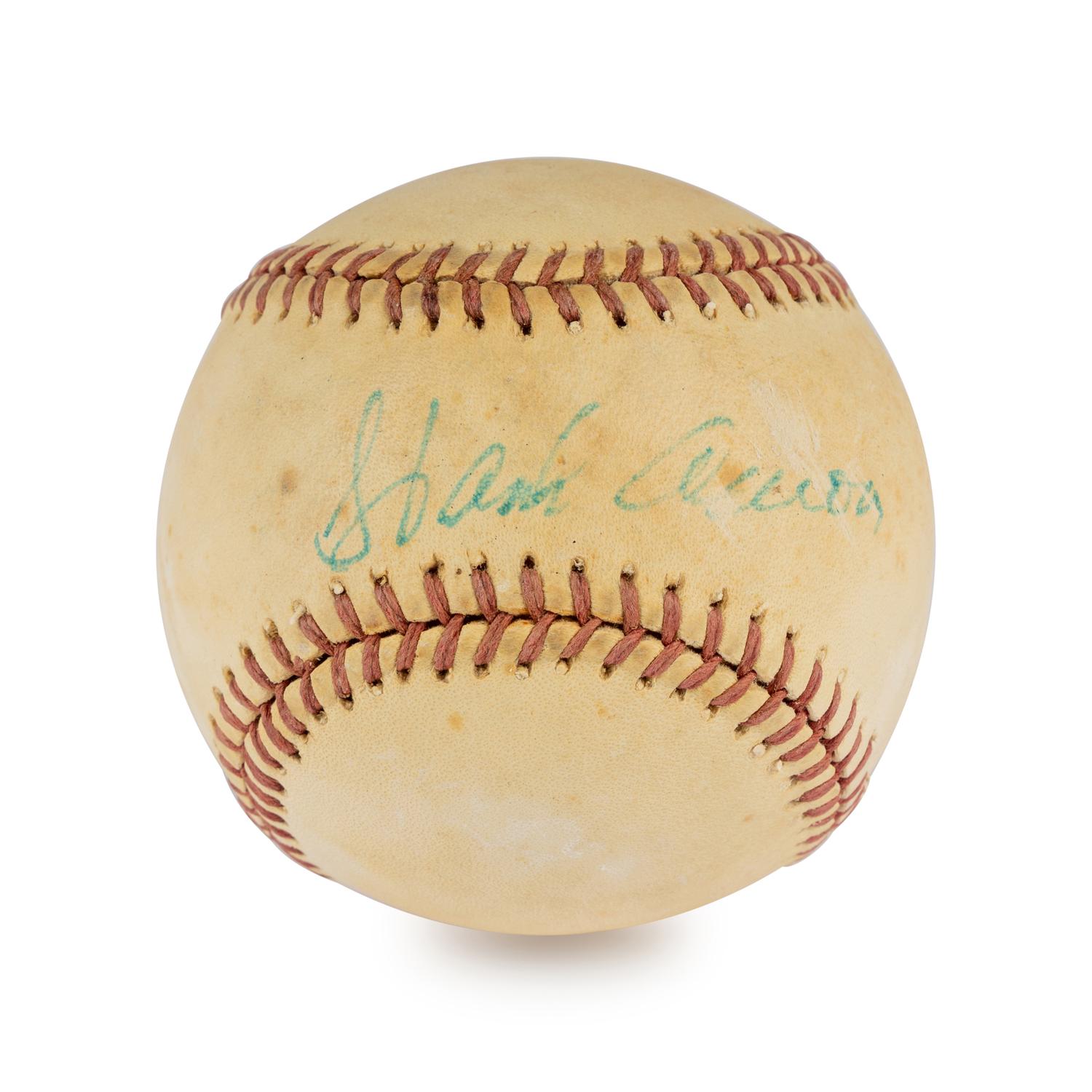 A Hank Aaron Single Signed Autograph Baseball (Beckett Authentication Services)