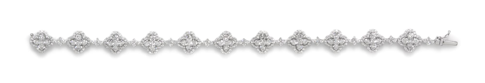 An 18 Karat White Gold and Diamond Bracelet, 10.20 dwts.