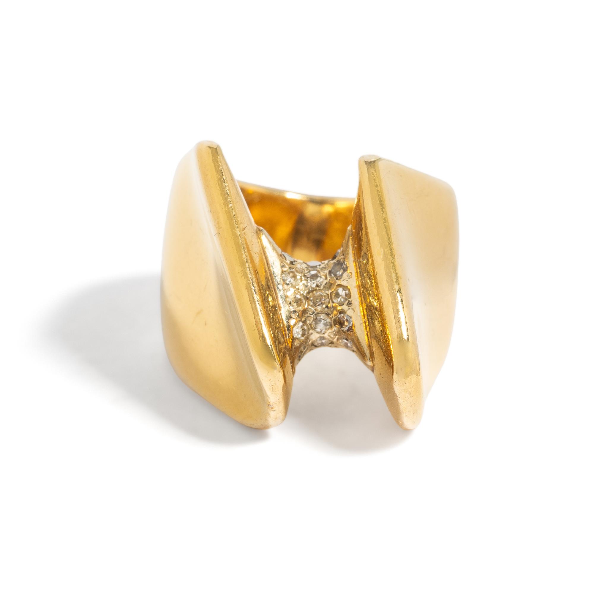 FREDRICK PRETE, YELLOW GOLD AND DIAMOND RING