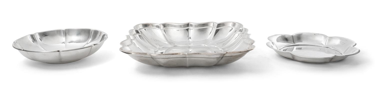 Three American Silver Bowls, Various Makers, comprising a lobed circular bowl, Concord Silver Co., Concord, NH; a circular bowl in the