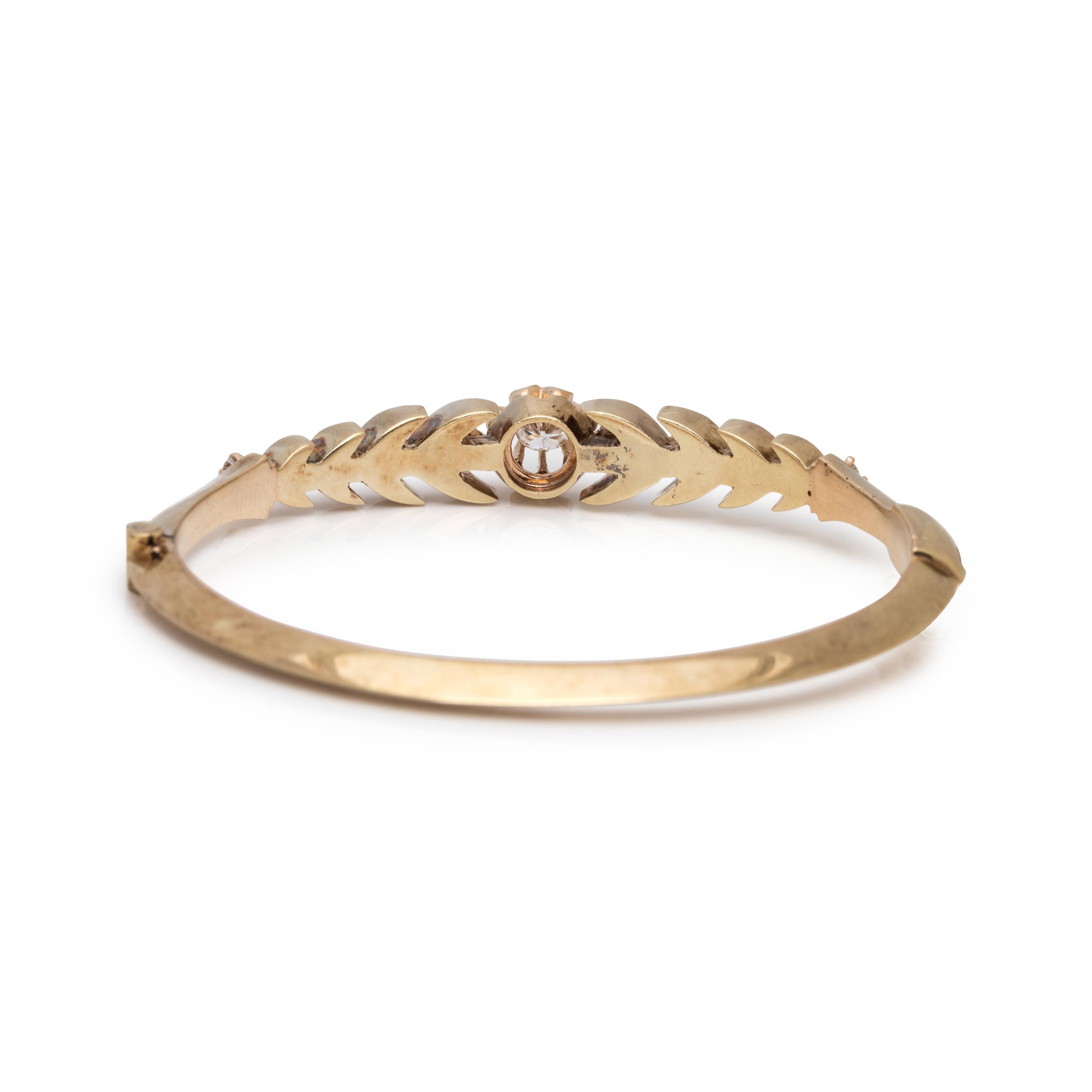 YELLOW GOLD, DIAMOND AND ENAMEL BANGLE BRACELET