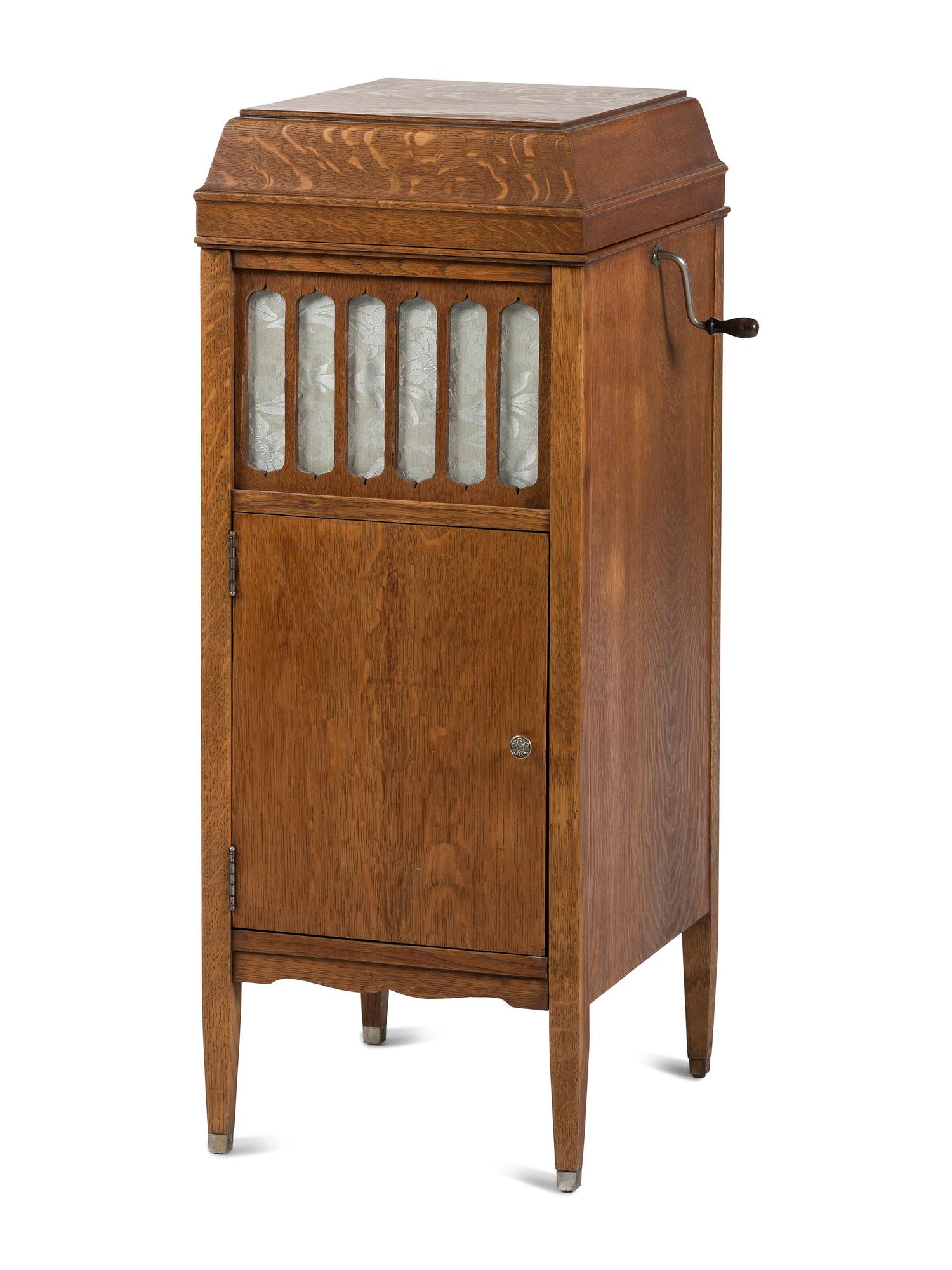 An Edison Amberola Phonograph Oak Cabinet