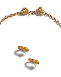 A Hellenistic Gold Necklace with a Pair of Hoop Earrings each with Lion-Head Terminals