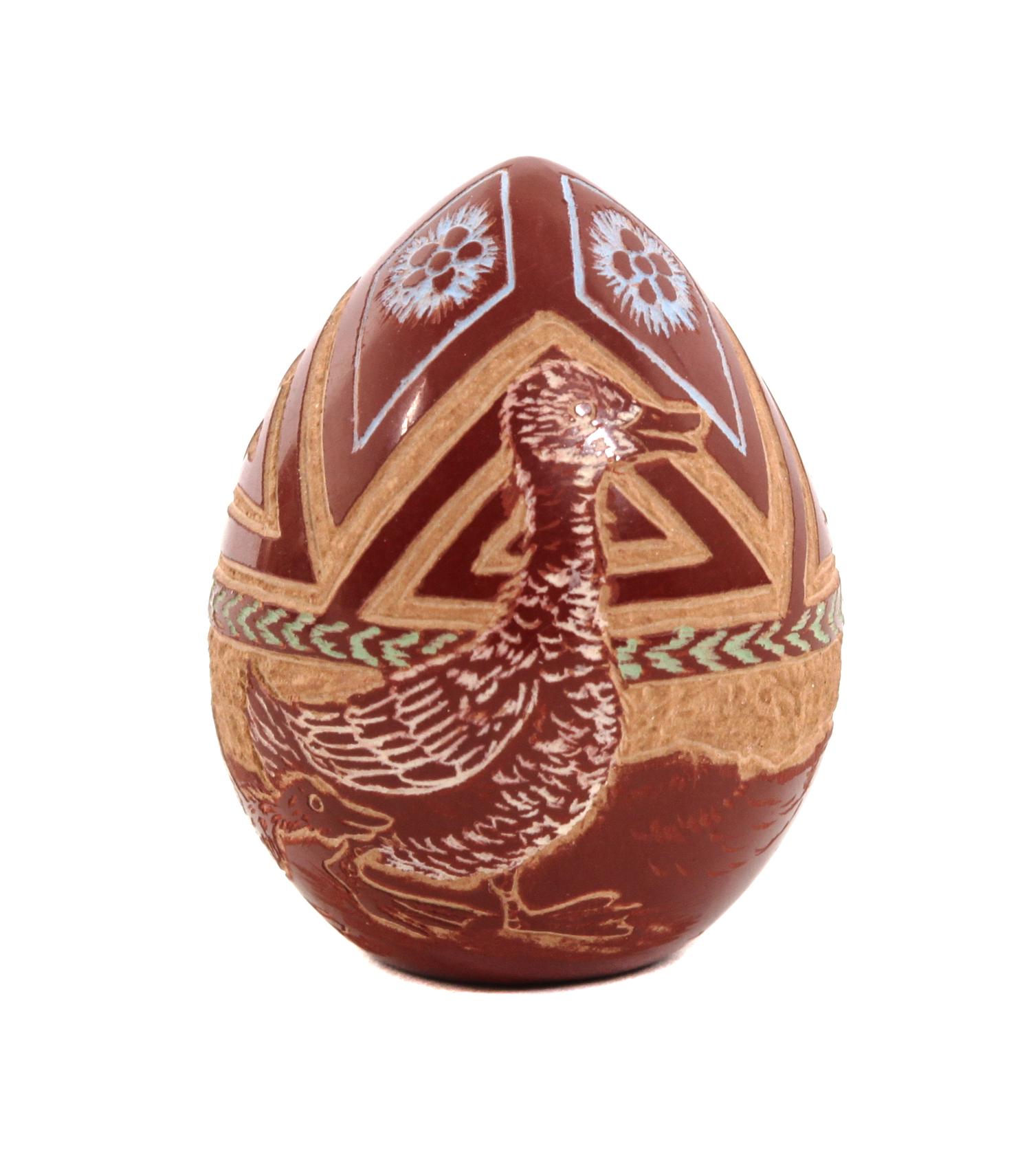 Rosemary Apple Blossom Lonewolf (b. 1954), Santa Clara Height 1 3/4 x diameter 1 1/2 inches.