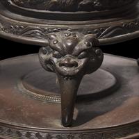 A Pair of Japanese Bronze Flower Vases, Meiji Period 日本明治時代 銅花樽一對
