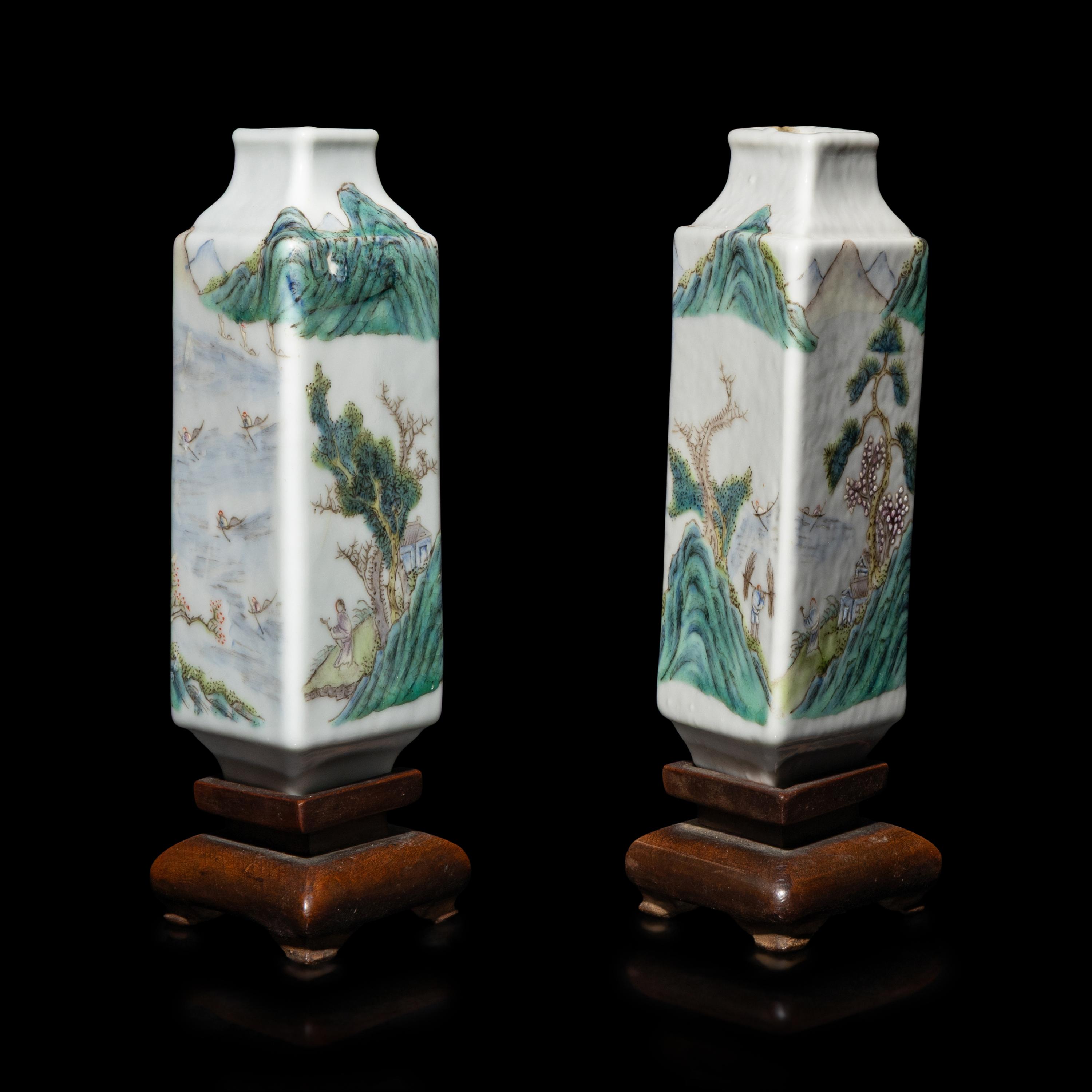 A Pair of Chinese Famille Rose Porcelain Lozenge-Form Vases, Late 19th-Early 20th Century — 晚清-民國 粉彩山水圖方瓶一對 帶木座