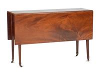 A Federal Mahogany Drop Leaf Table