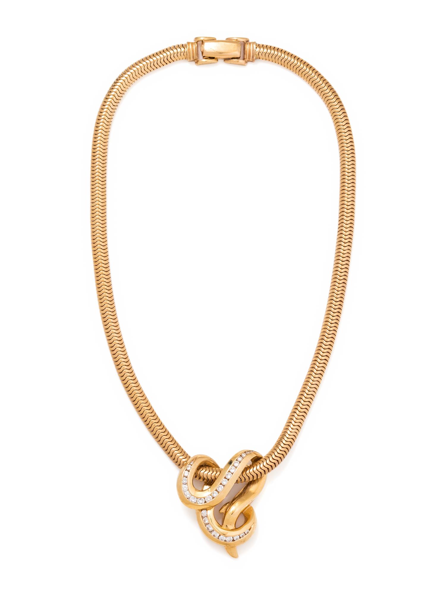 YELLOW GOLD AND DIAMOND PENDANT/NECKLACE