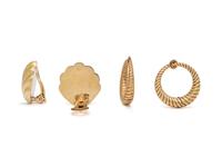 TWO PAIRS OF YELLOW GOLD EARRINGS