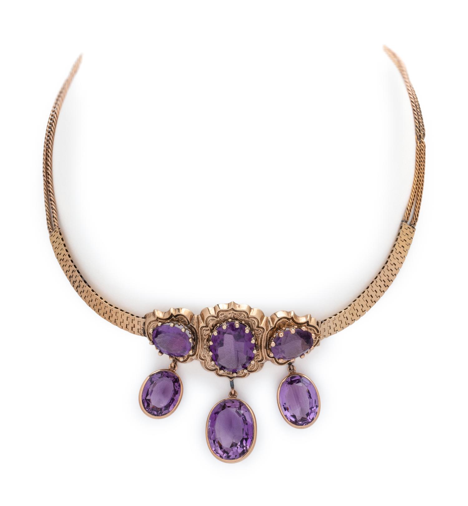 YELLOW GOLD AND AMETHYST NECKLACE