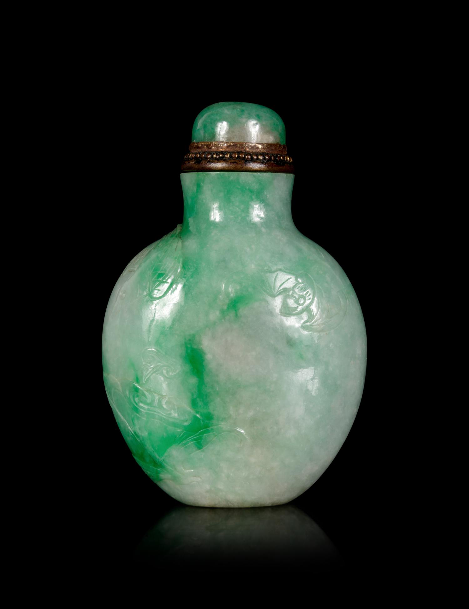 An Apple Green and Greyish White Jadeite Snuff Bottle