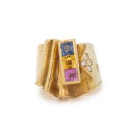 MISANI, YELLOW GOLD AND MULTIGEM RING