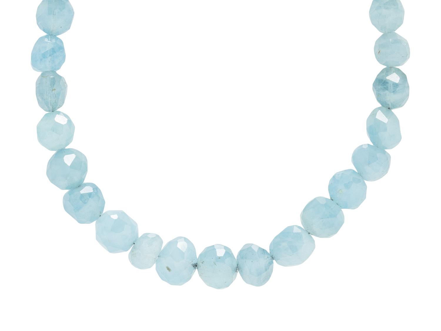YELLOW GOLD AND AQUAMARINE NECKLACE