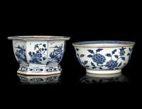 Two Chinese Blue and White Porcelain Vessels