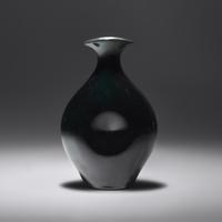 Belly Button vase, 1983