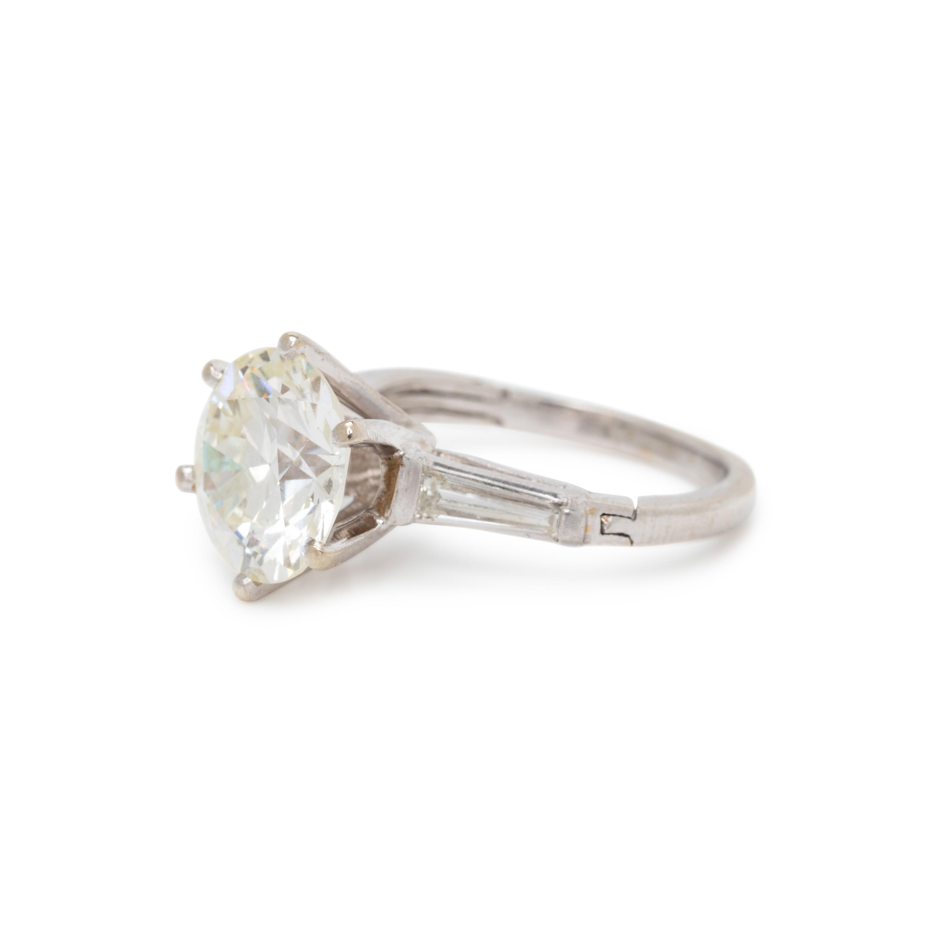 DIAMOND RING