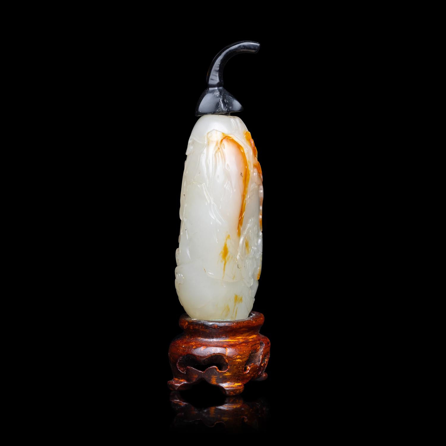 A Chinese Carved White and Russet Jade 'Scholars' Snuff Bottle, 18th Century 清中期 白玉高士鼻煙壺