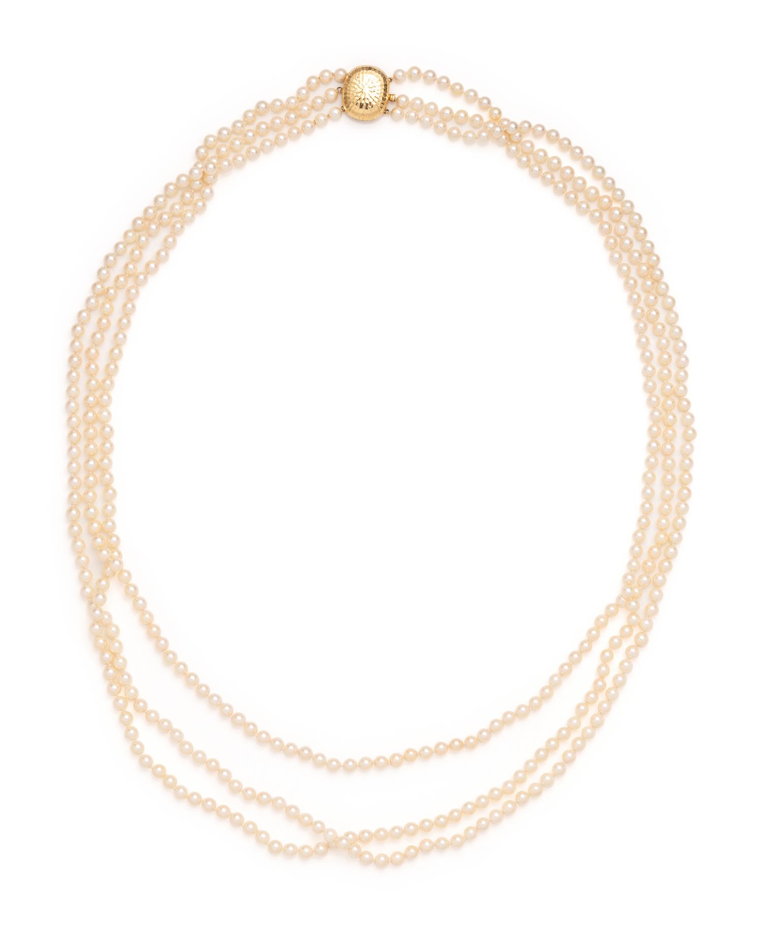 CULTURED PEARL NECKLACE