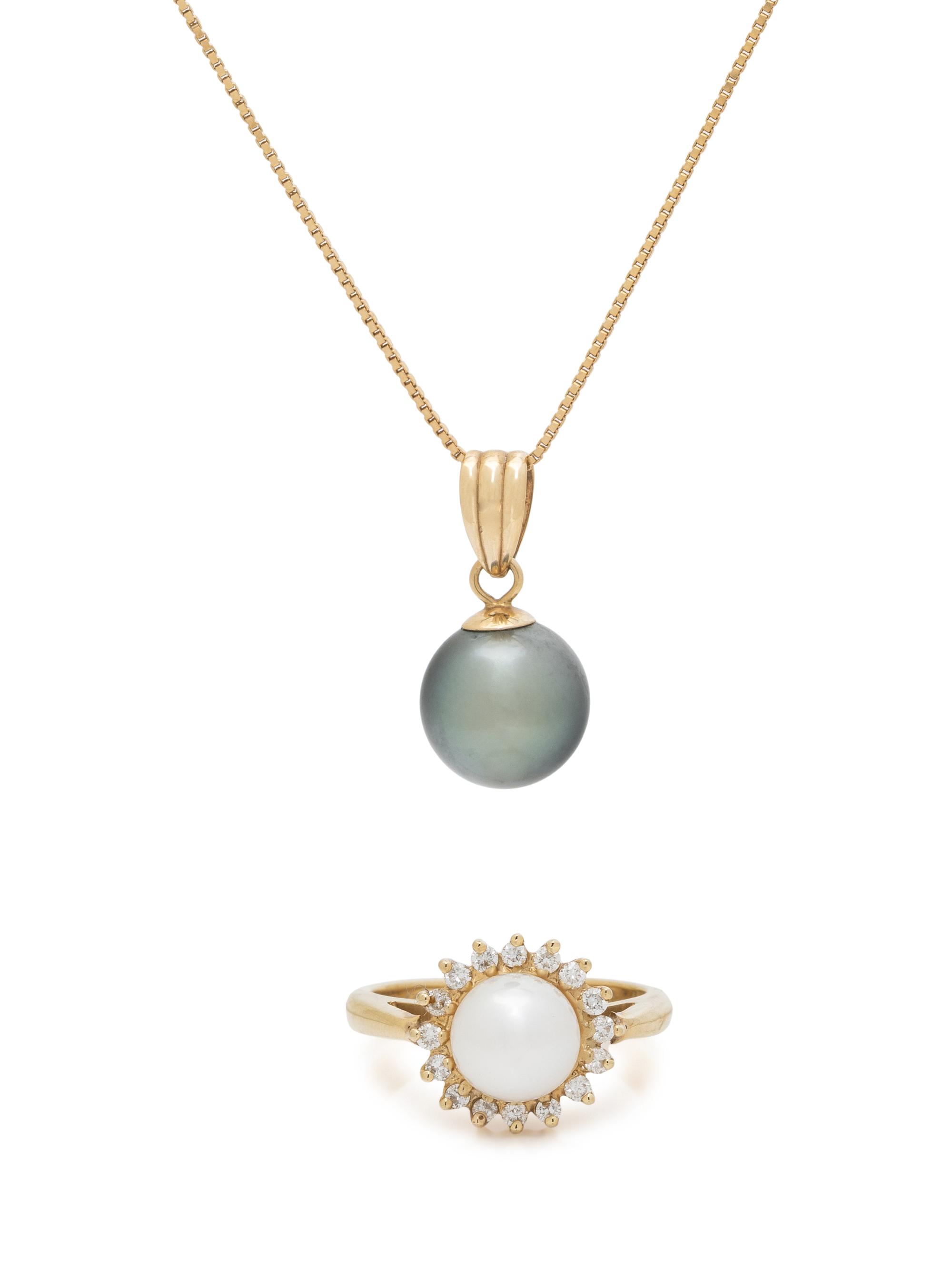 COLLECTION OF CULTURED PEARL AND YELLOW GOLD JEWELRY