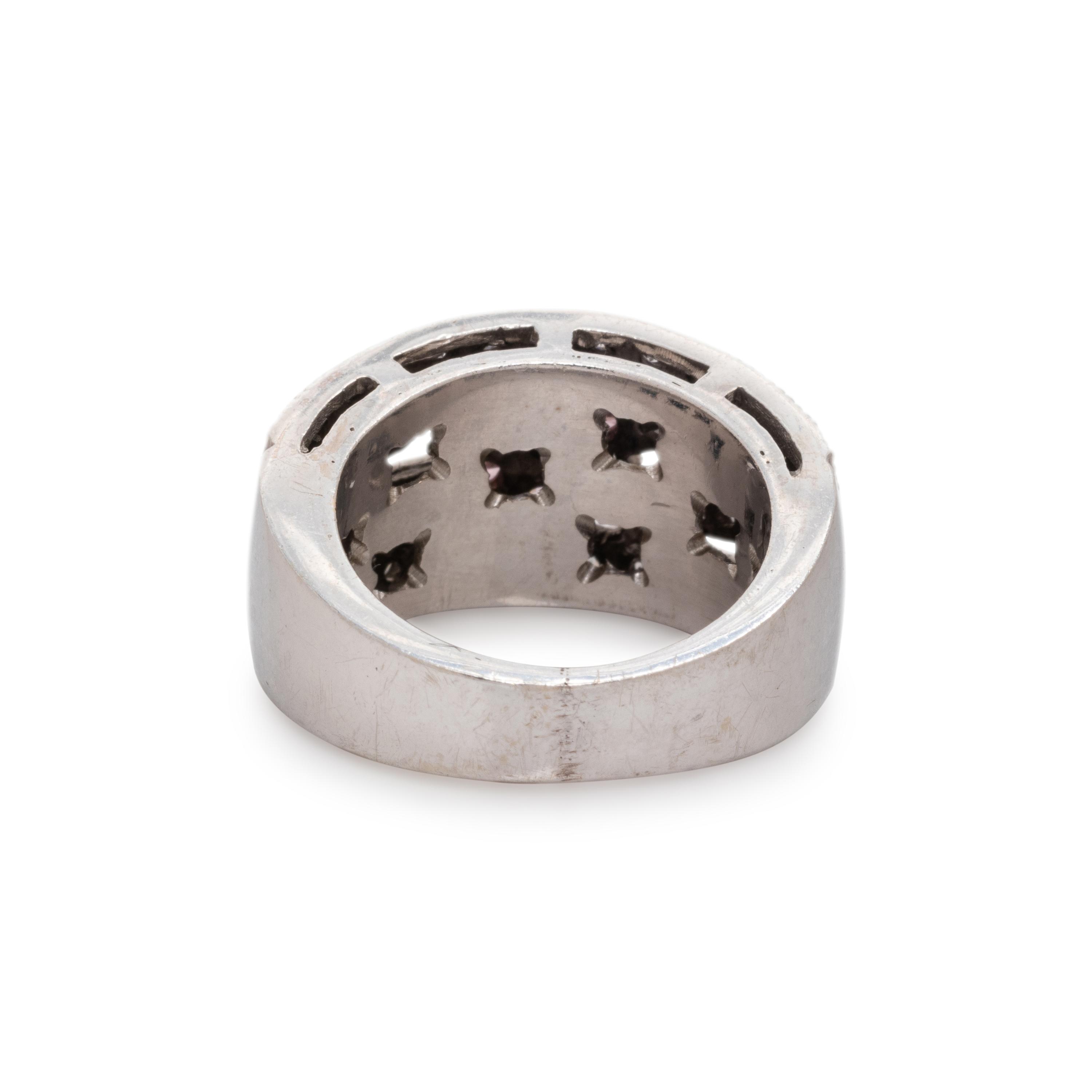 WHITE GOLD, DIAMOND AND PINK STONE RING