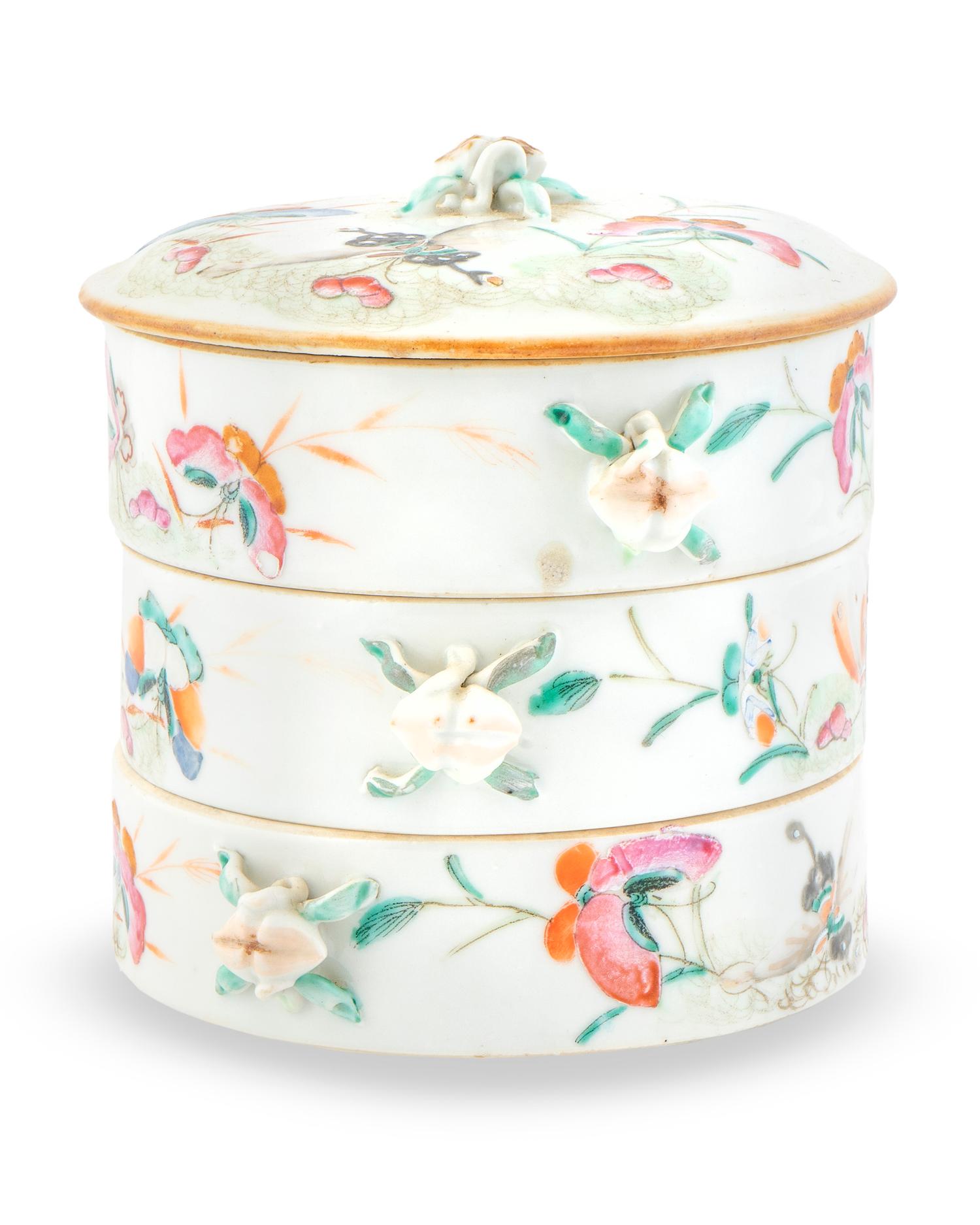 A Set of Three Chinese Famille Rose Porcelain Stacking Bowls — 20TH CENTURY