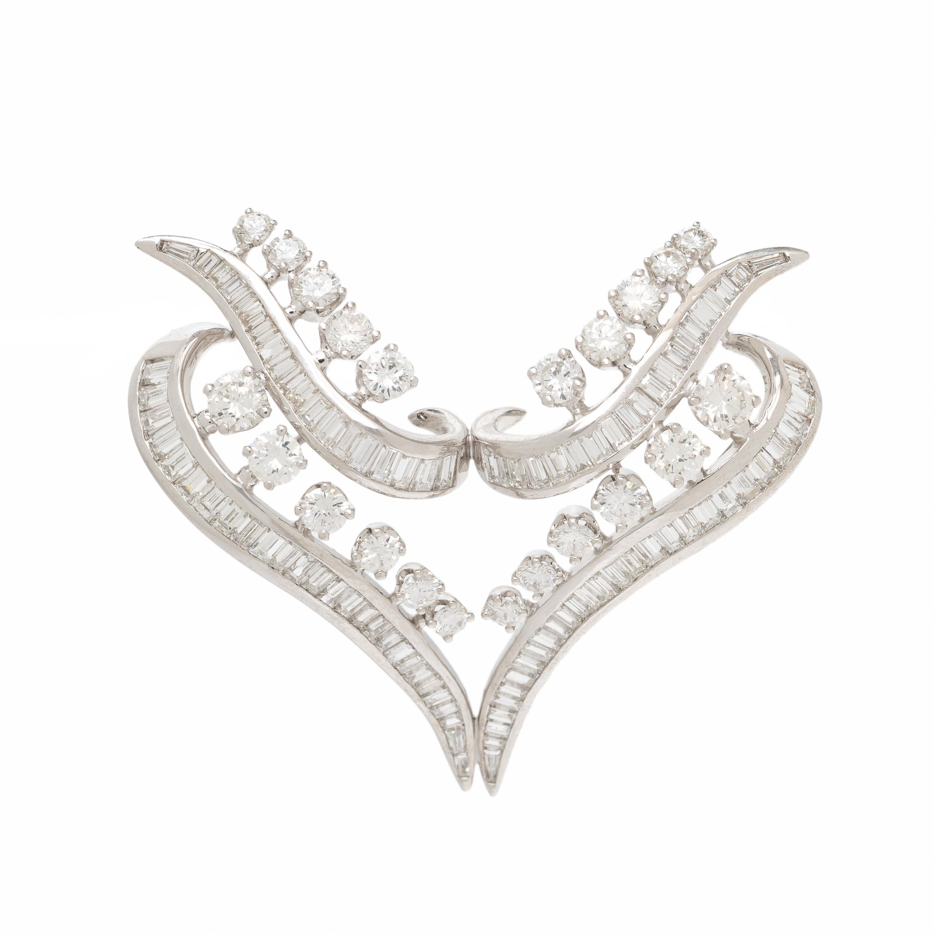 DIAMOND AND PLATINUM BROOCH