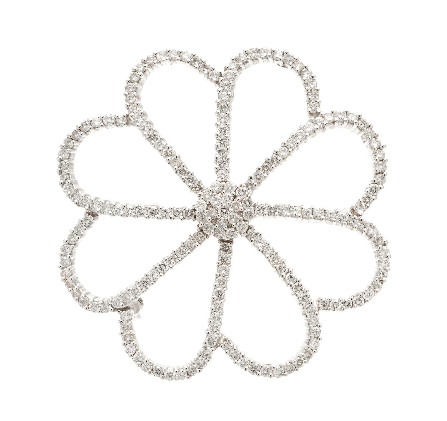 An 18 Karat White Gold and Diamond Flower Brooch, 9.30 dwts.