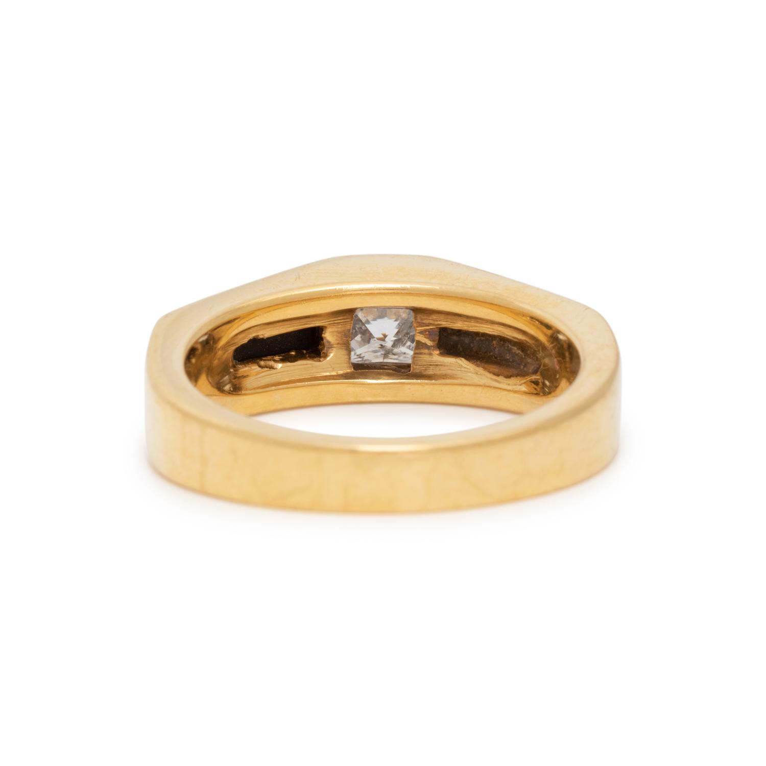 DIAMOND AND ONYX RING