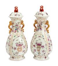 A Japanese Imari Porcelain Charger