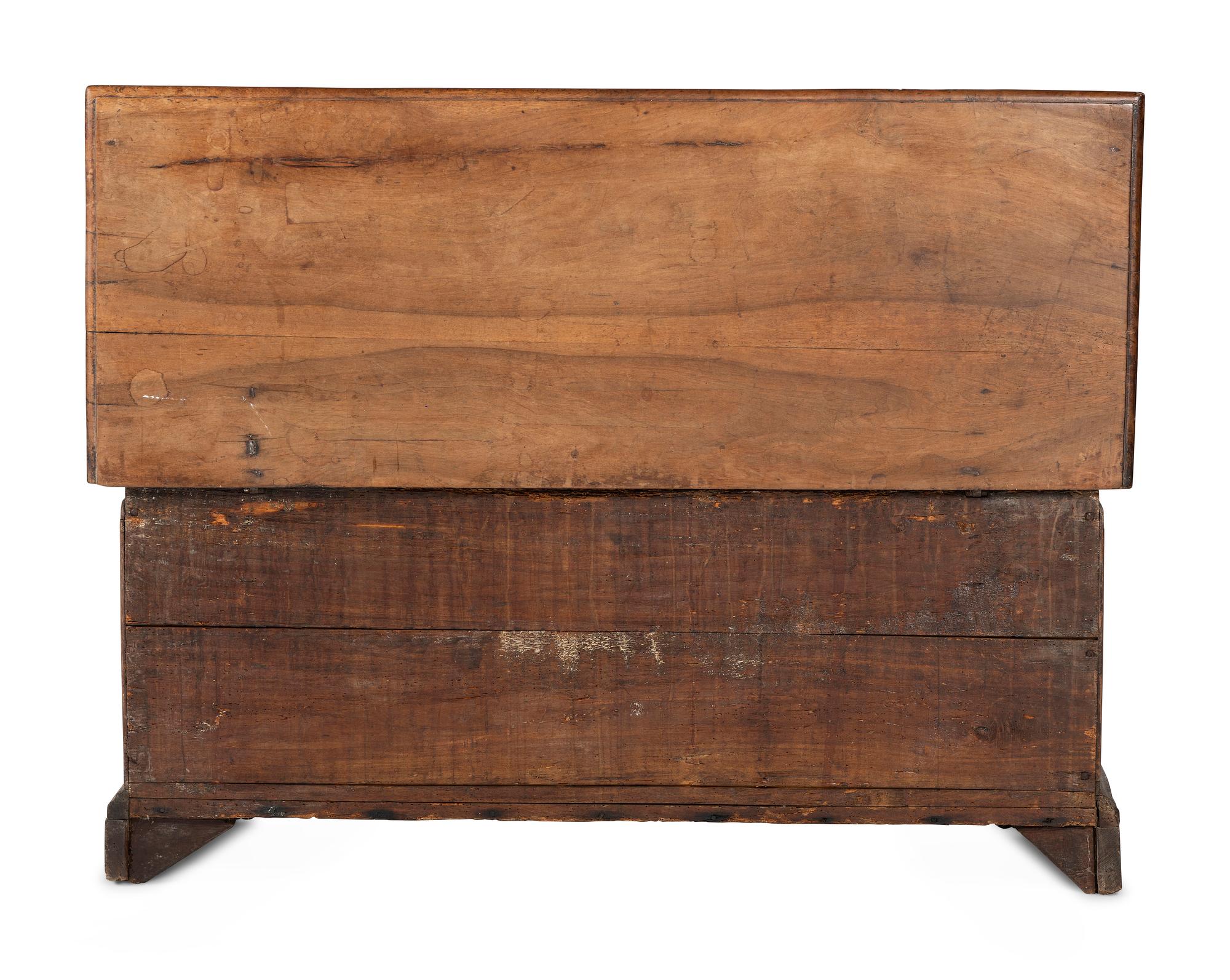 A Poplar and Pine Hummingbird-Inlaid Blanket Chest