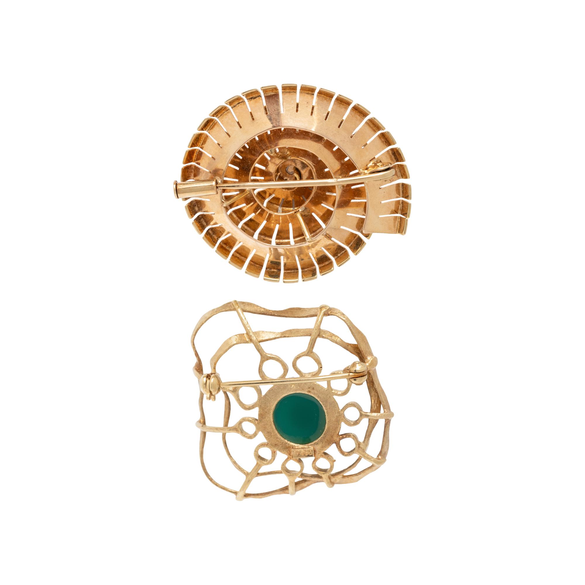 COLLECTION OF YELLOW GOLD BROOCHES