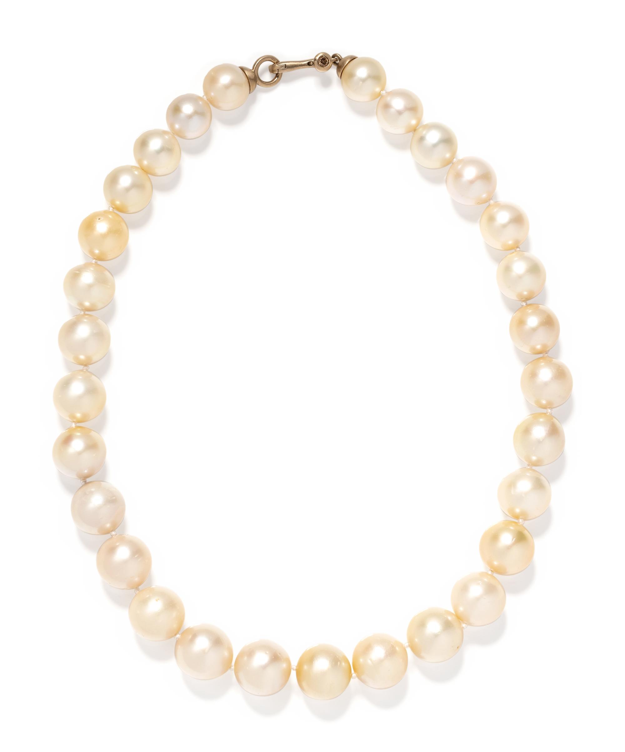 ANGELA PINTALDI, CULTURED SOUTH SEA PEARL NECKLACE