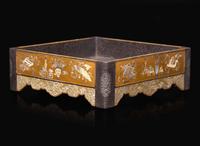 A finely executed Japanese mother of pearl-inlaid lacquer scholar's tray, Edo/early Meiji period 日本嵌貝母漆托盤 江戶至明治早