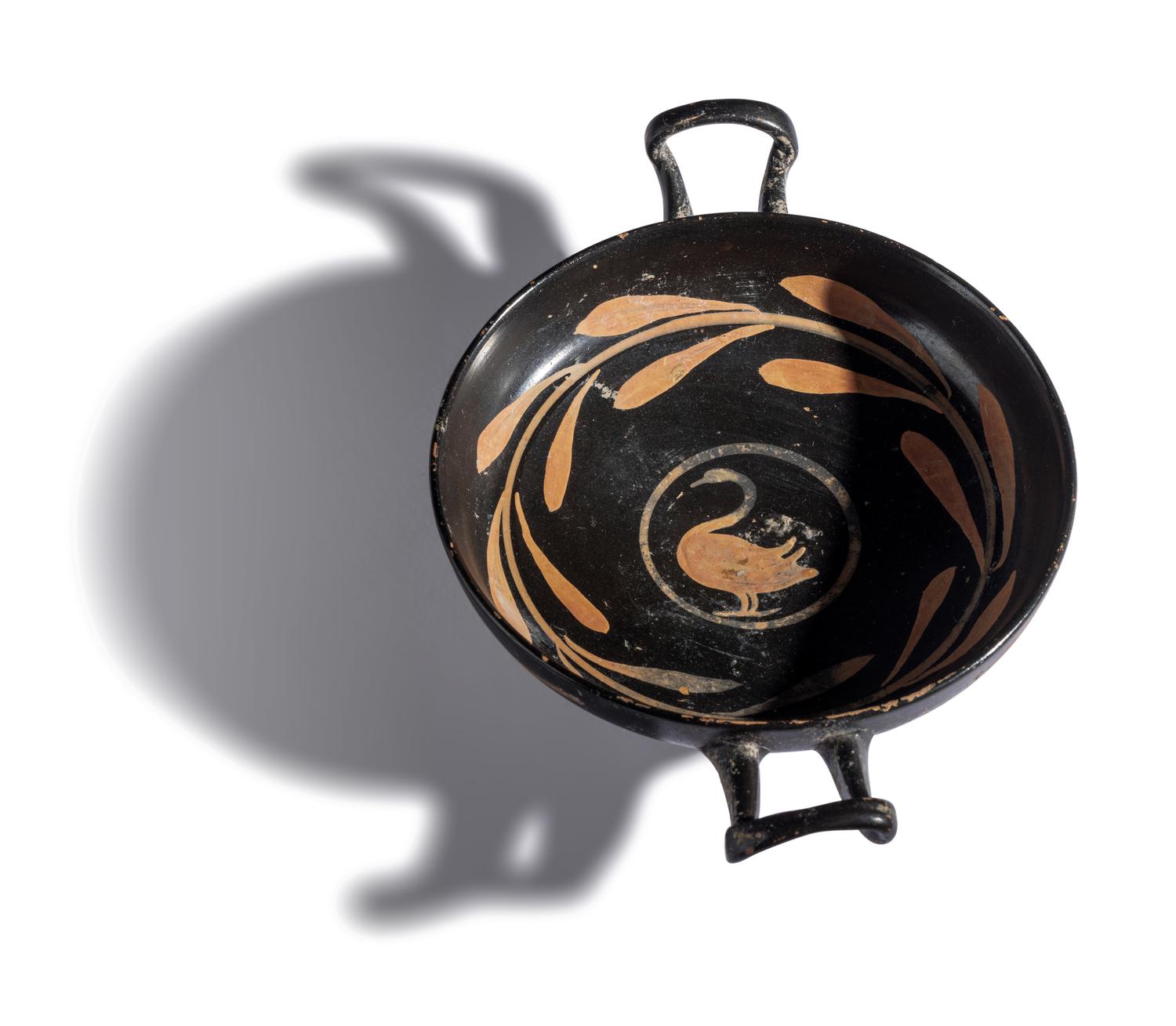 An Apulian Xenon-Ware Stemless Kylix