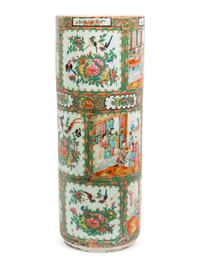 A Chinese Famille Rose Umbrella Stand