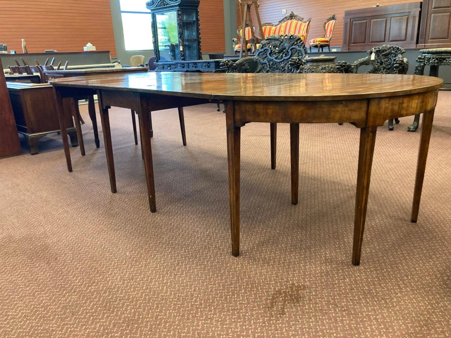 An English Mahogany Dining Table