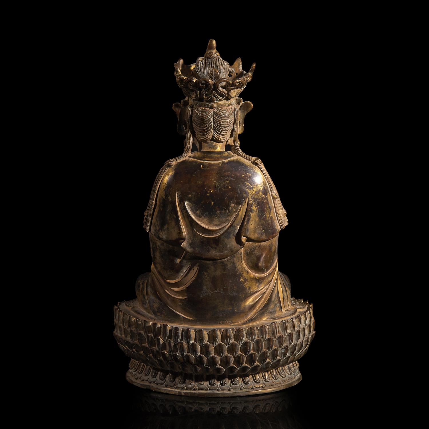 A Chinese Patinated Bronze Bodhisattva, 20th Century 近代 銅觀音坐像