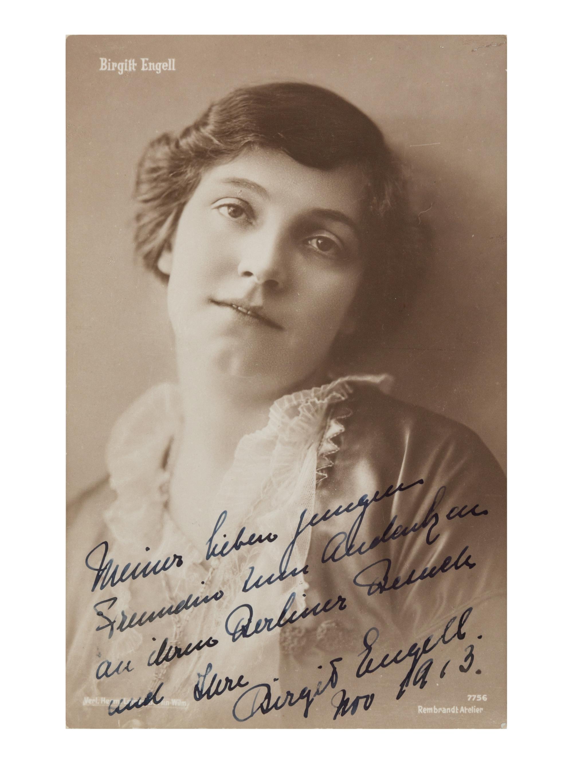 [20TH-CENTURY OPERA SINGERS]. A group of 5 signed photographs or photographic prints of opera singers from the 1910s, comprising images of: