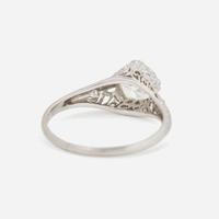 A Ladies Platinum and Diamond Ring Edwardian, c.1915