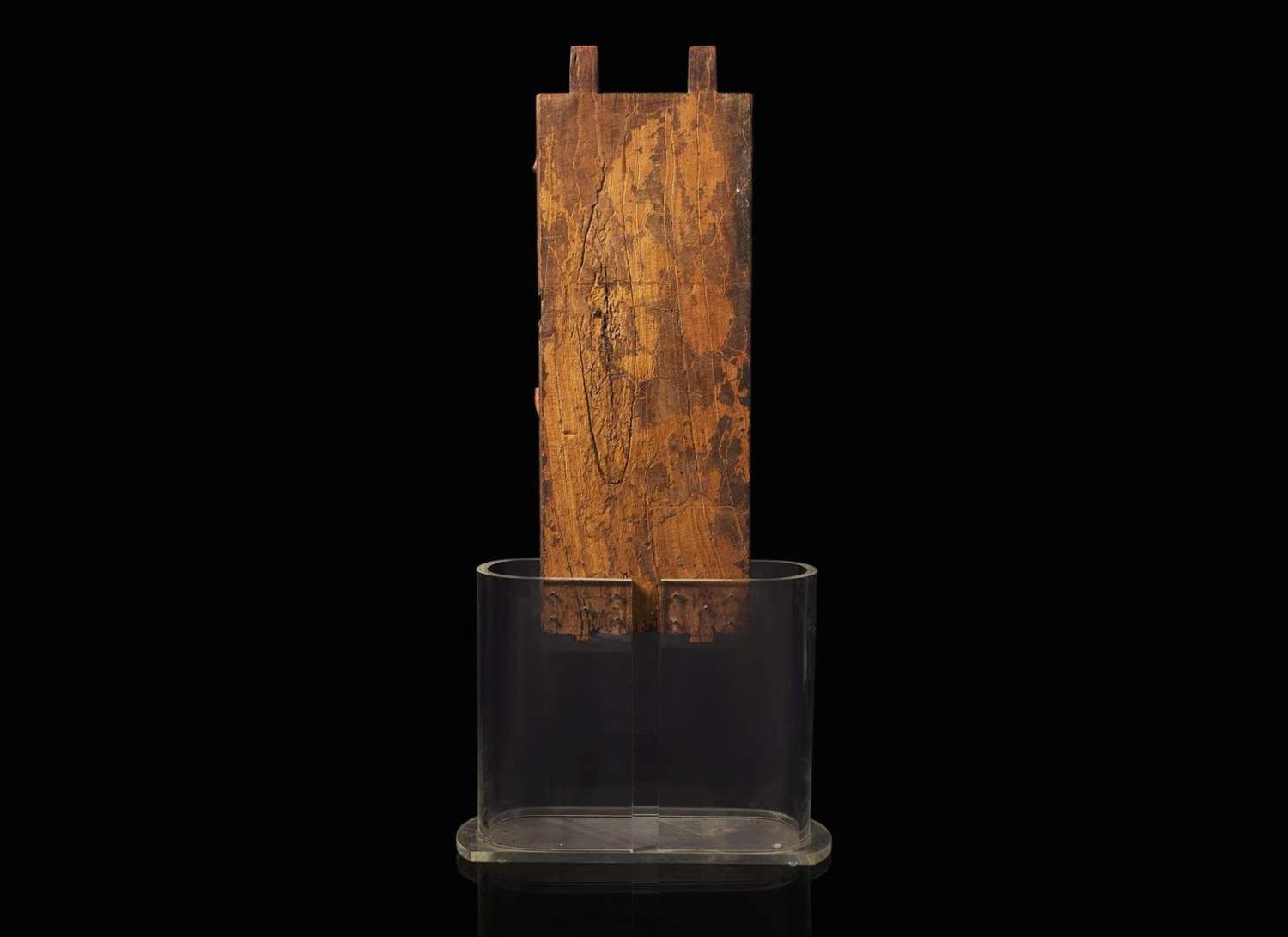 An Indian carved and painted wood figure 印度繪木神像