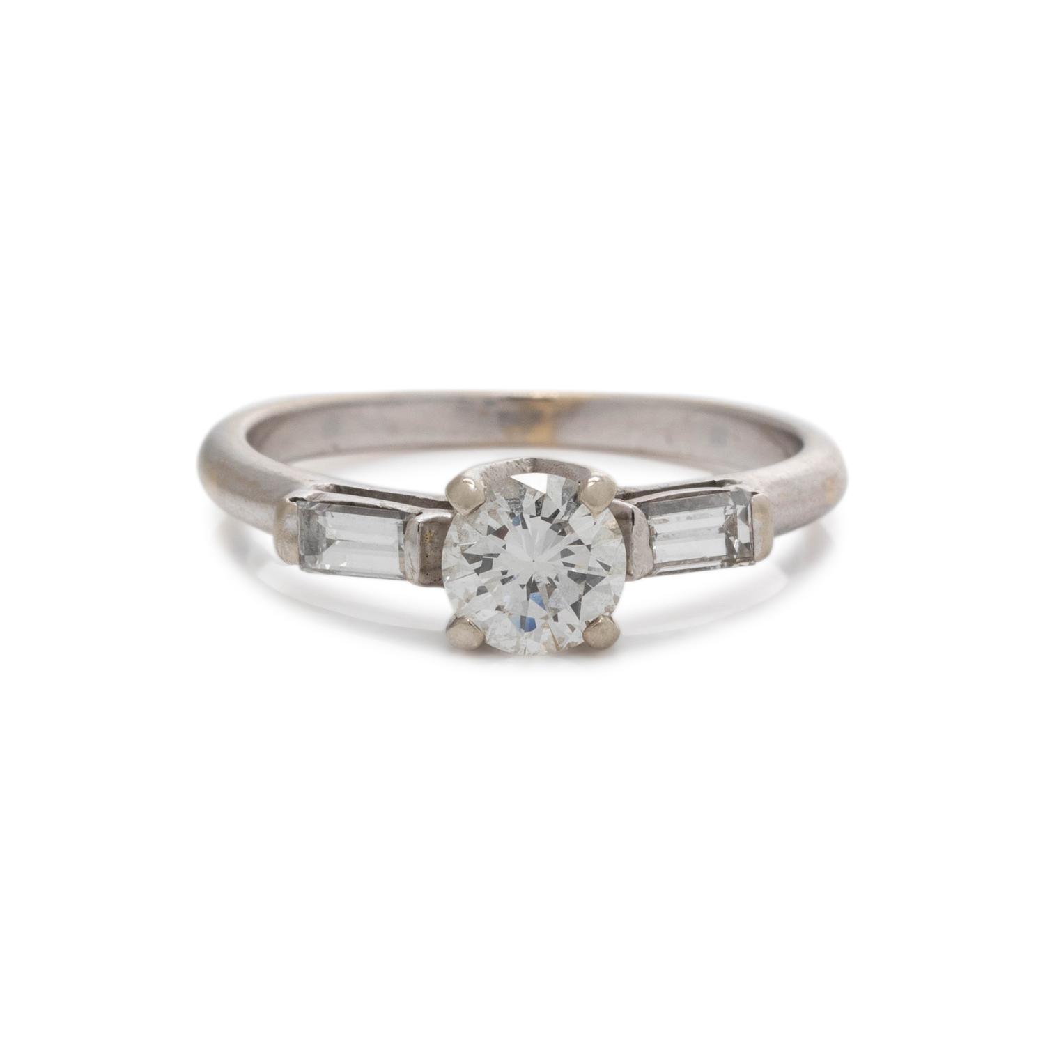 DIAMOND RING