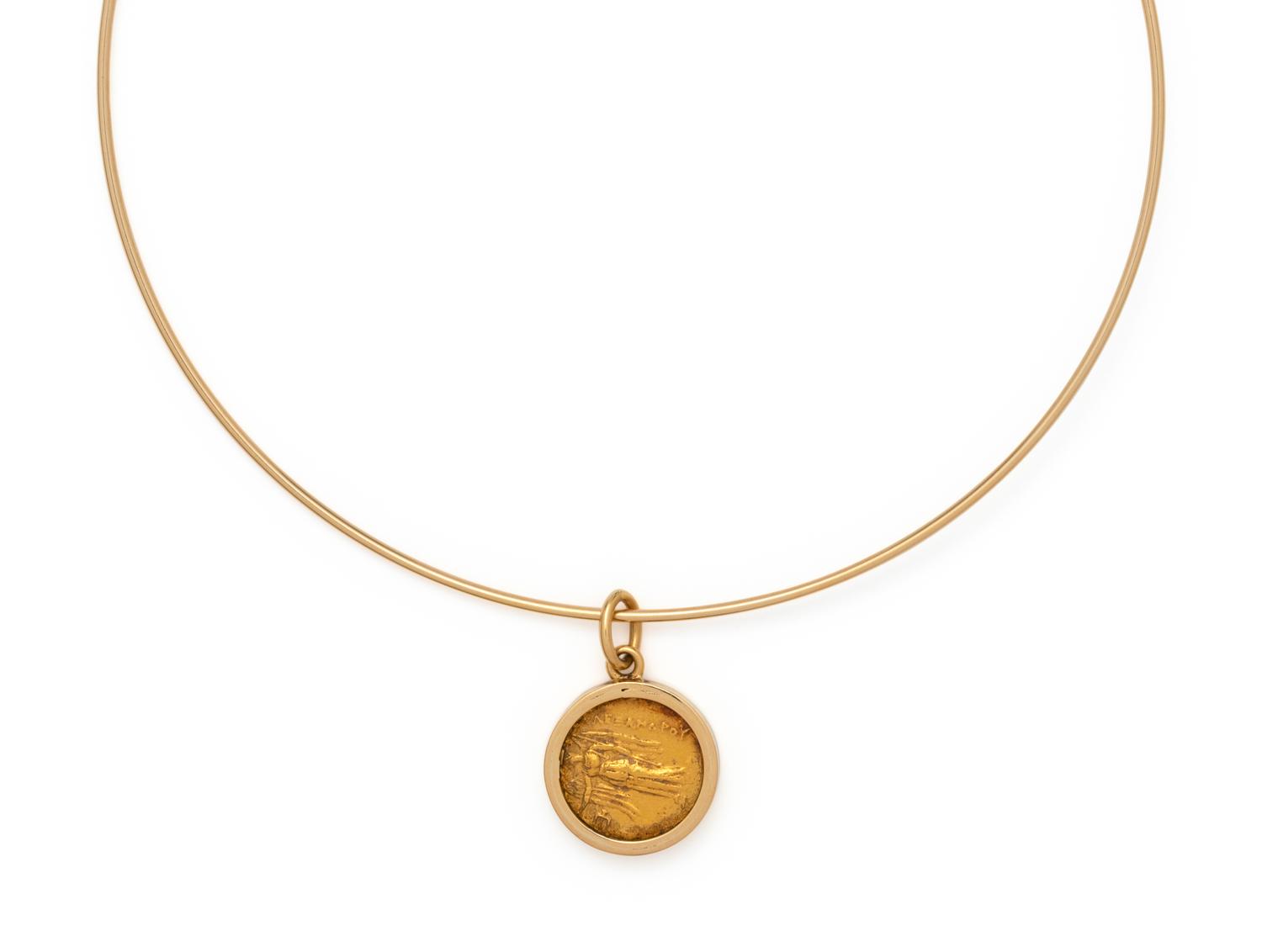 YELLOW GOLD AND COIN COLLAR NECKLACE