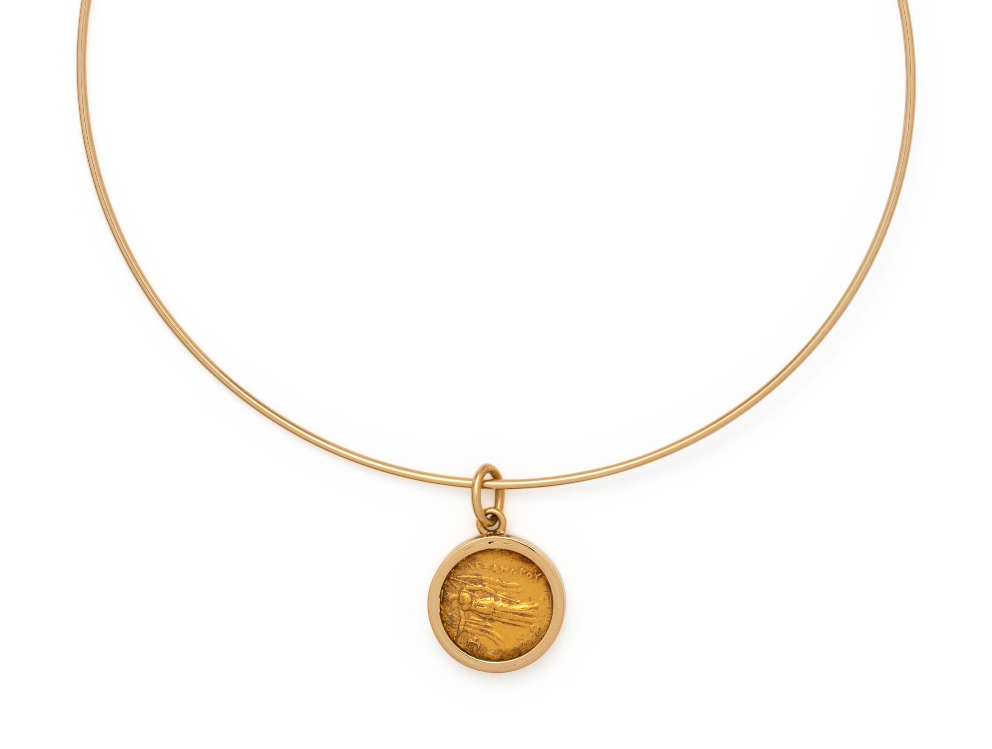 YELLOW GOLD AND COIN COLLAR NECKLACE
