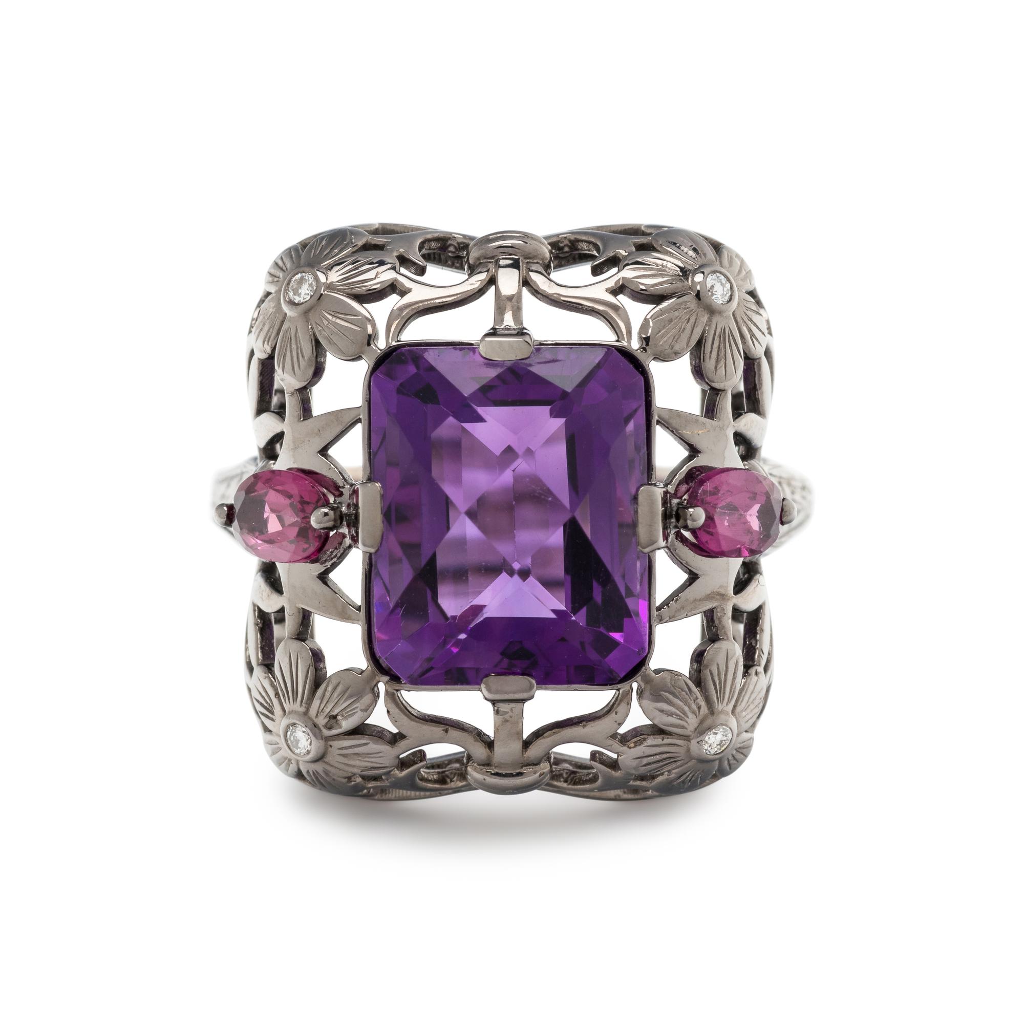 AMETHYST AND DIAMOND RING