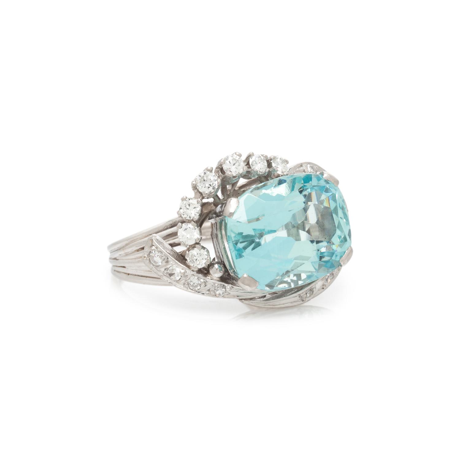 AQUAMARINE AND DIAMOND RING
