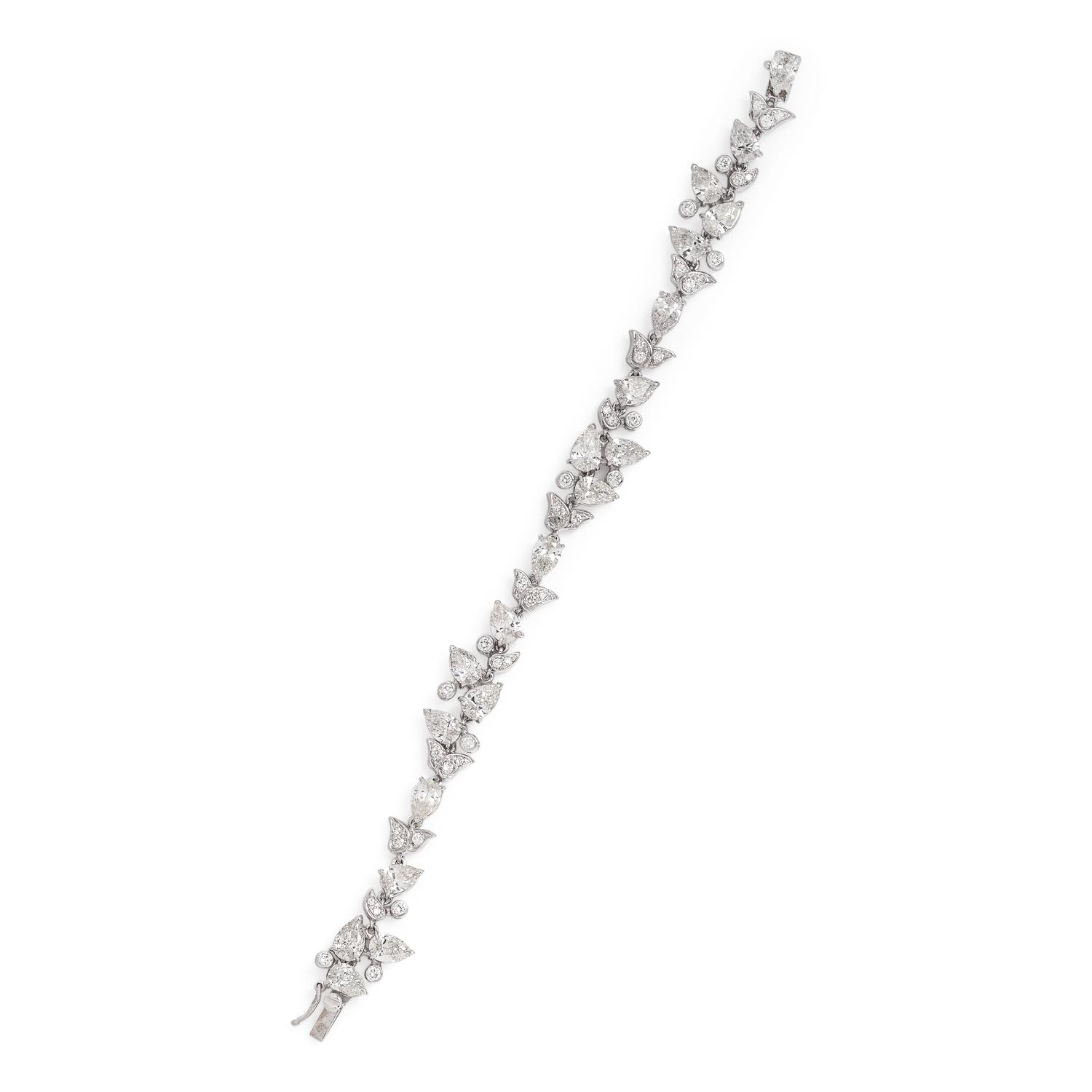DIAMOND CLUSTER BRACELET