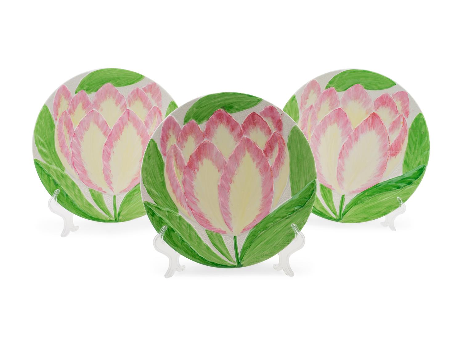 Fourteen Italian Ceramic Pink Tulip Decorated Plates — 20TH CENTURY