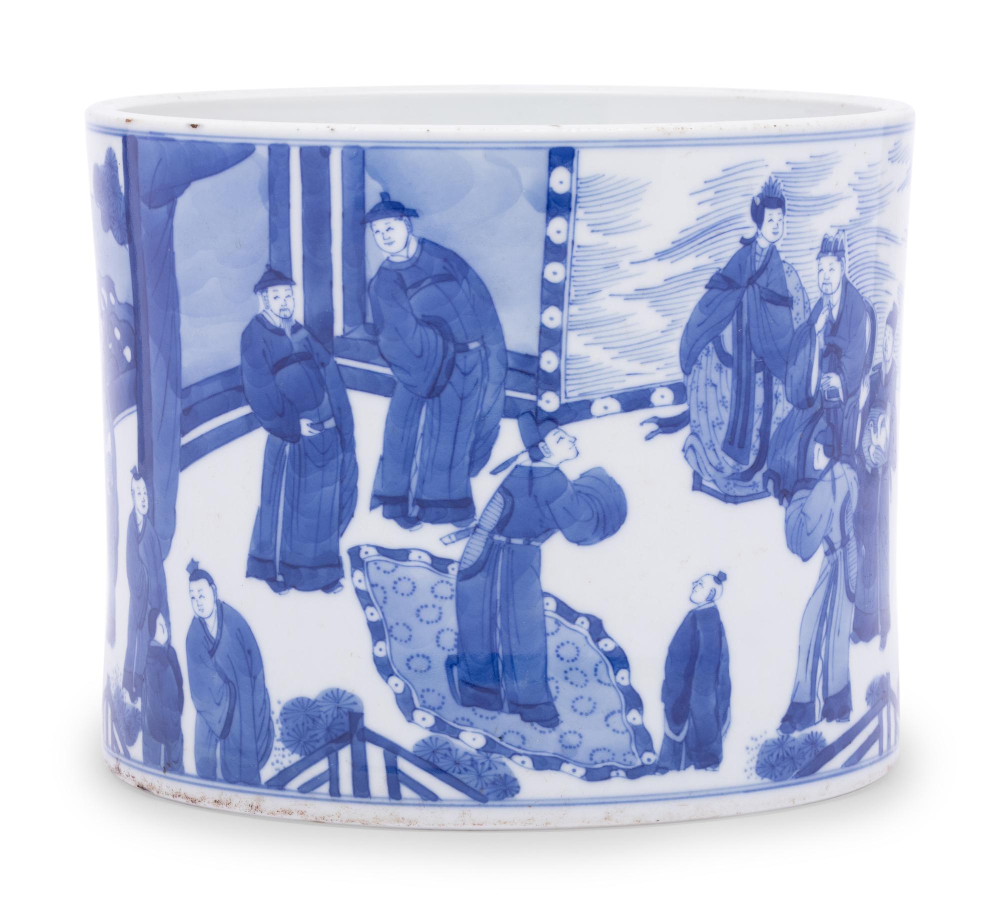 A Chinese Blue and White Porcelain Brushpot, Bitong