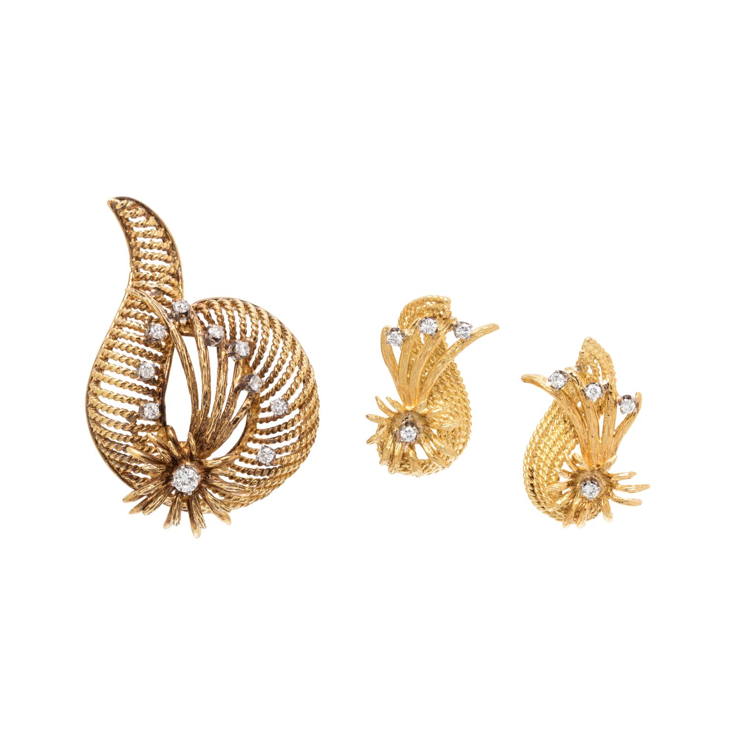 YELLOW GOLD AND DIAMOND SET