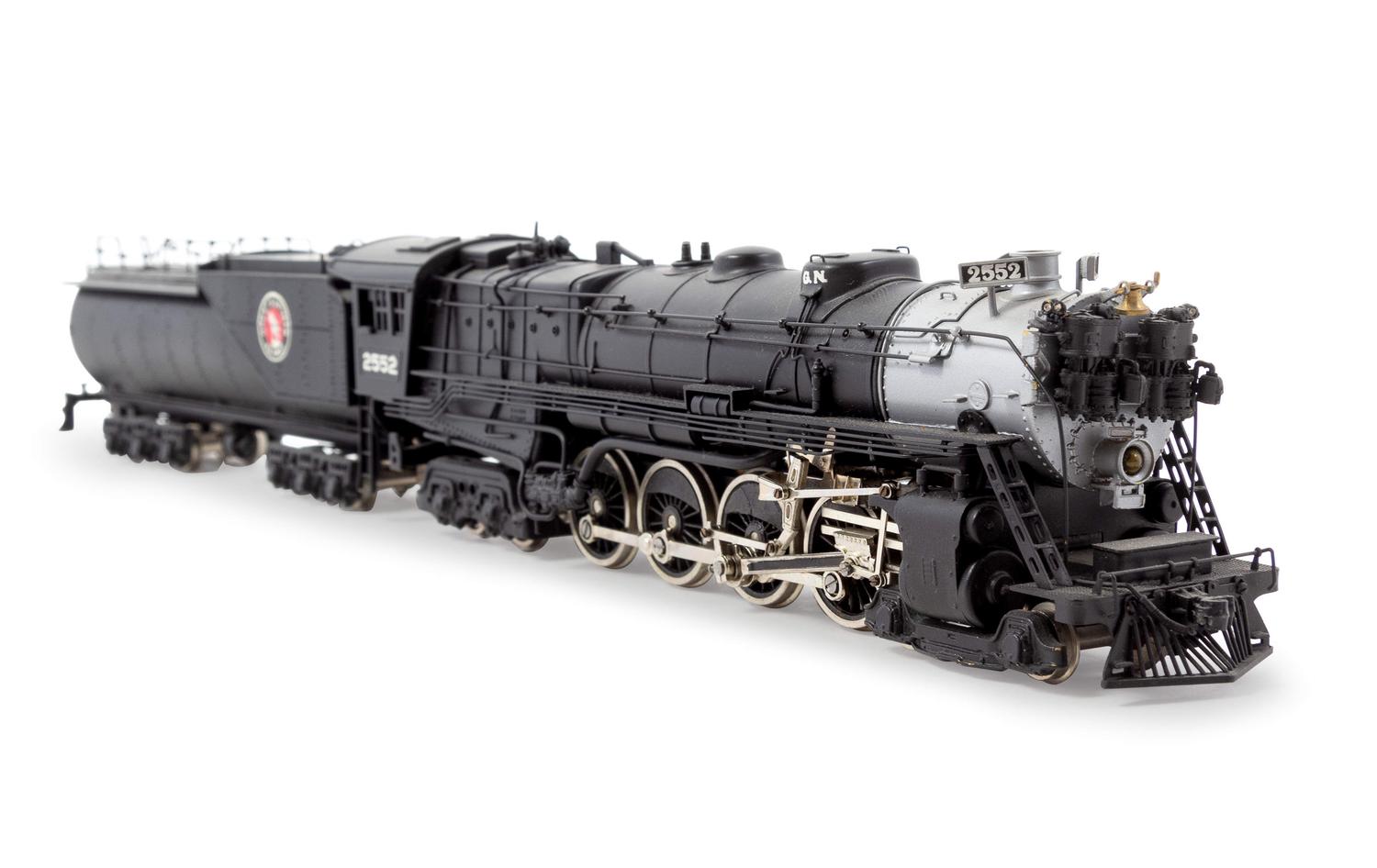 A Tenshodo Polychrome HO-Gauge Great Northern Railway 4-8-4 Locomotive and Tender